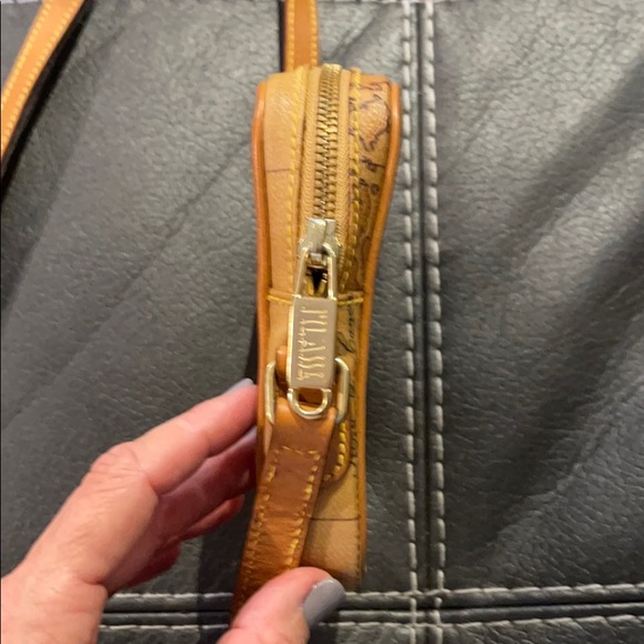 L’Classe crossbody bag - Picture 3 of 10